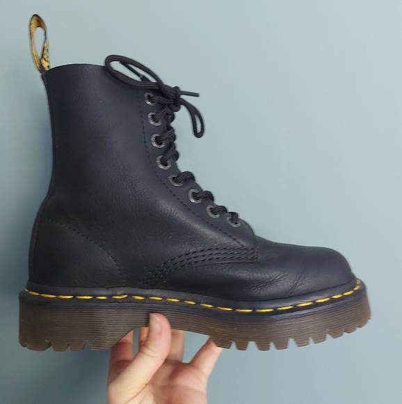 Dr. Martens Jadon platform boot - Picture 2 of 5